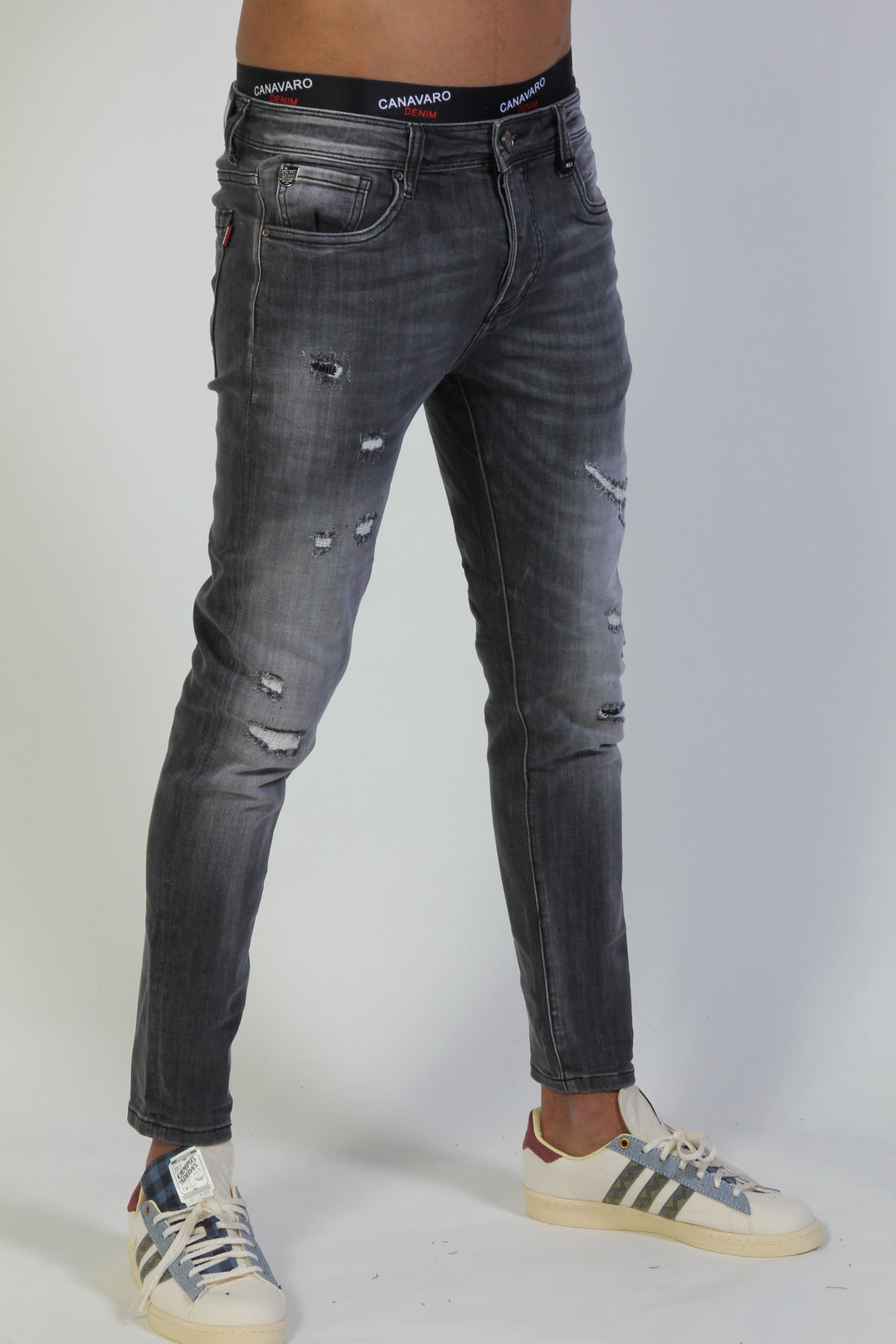 0020 ג'ינס סופר סקיני - canavaro jeans
